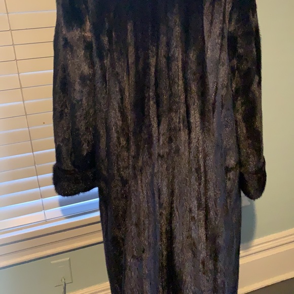 Full length vintage mink coat by Maximilian AltaModa at Bloomingdales - Picture 6 of 16